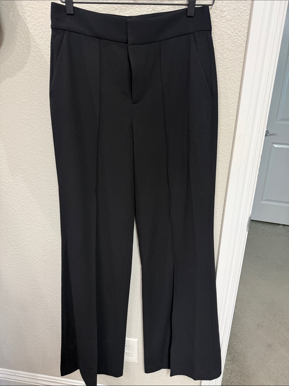 NWT Alice & Olivia Black Women's Trousers - Classic Straight Leg